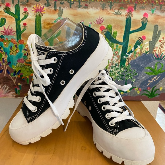 Converse Lug Sole Sneakers, Color Black, White,Women's Size 8 - Picture 12 of 12